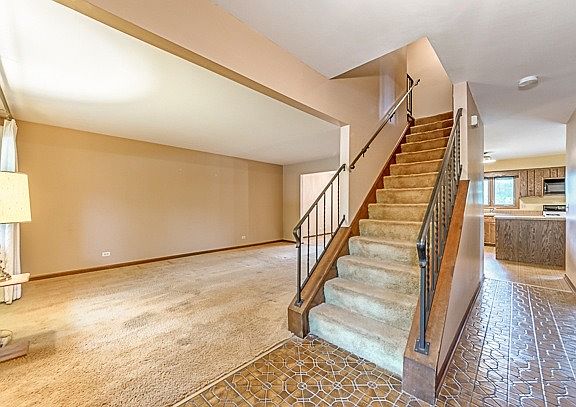 3rd image of 2908 Hickory Ct