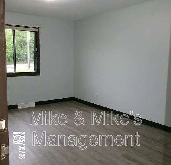 7452 N Granville Rd #1 — Photo 6