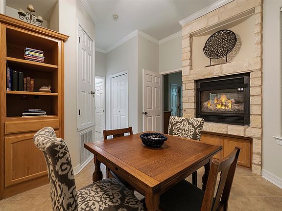 4th image of 1016 Merlene Dr