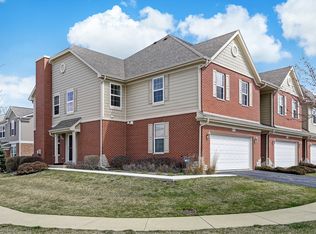 10S423 Carrington Cir, Burr Ridge, IL 60527