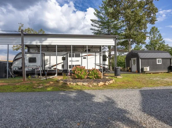 128 Pioneer Estates Rd, Murphy, NC 28906