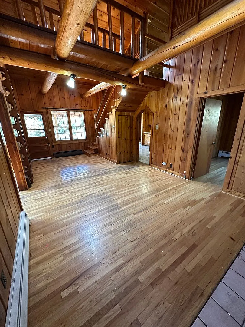 3 bedroom Log Cabin in Cascade! — Photo 4