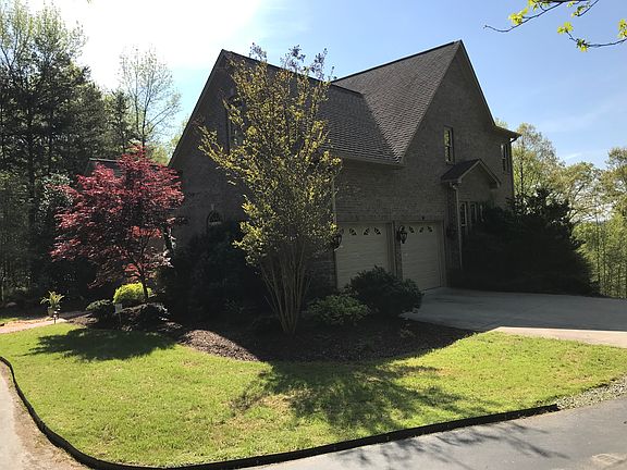 5th image of 692 Rocky Knoll Ln