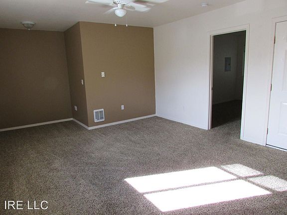 3rd image of 1405 N Lincoln St APT 6