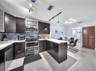 2496 NW 99th Ave, Coral Springs, FL 33065