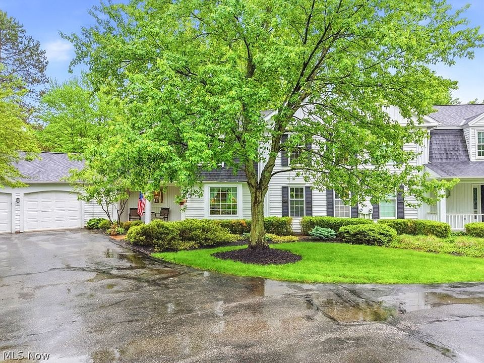 1st image of 104 Manor Brook Dr