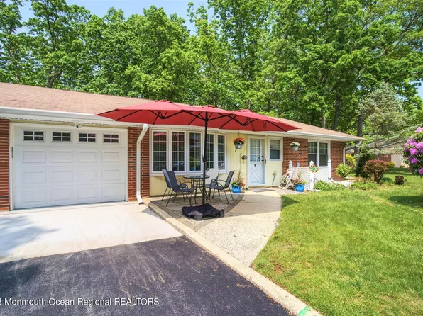 201A Buckingham Drive, Lakewood, NJ 08701