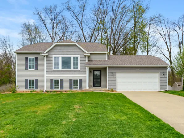 1382 Darlington Trl, Kalamazoo, MI 49009