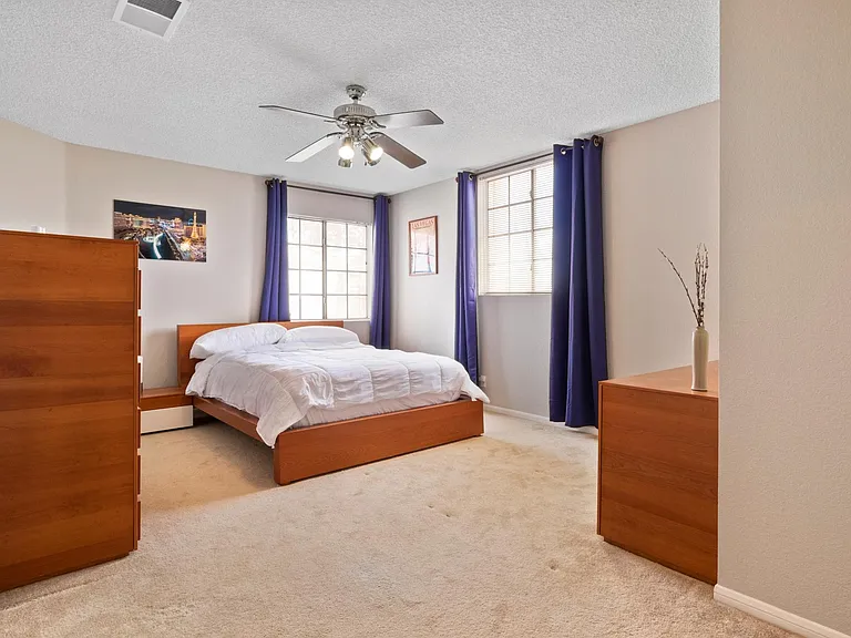 Upstairs guest bedroom