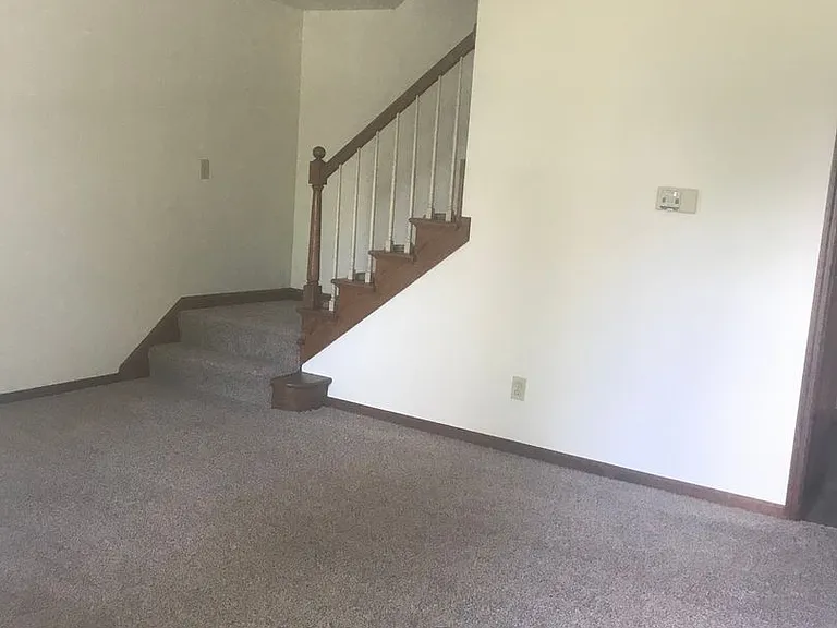 1040 Hunt Ave — Photo 4