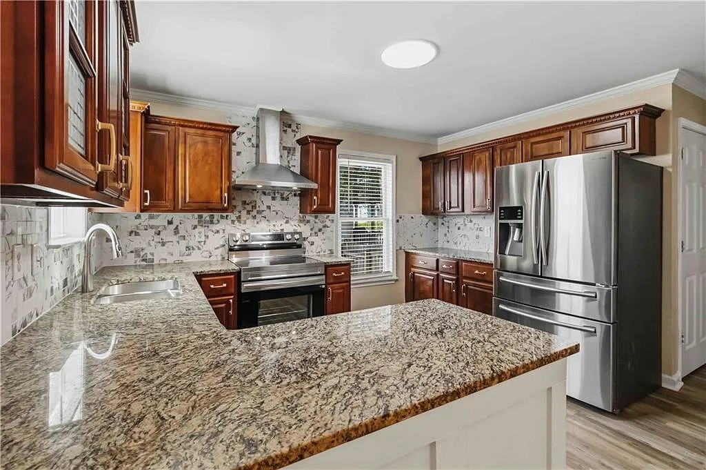 4 bed, 3.0 bath, 1452 sqft, $3,500 — Photo 4