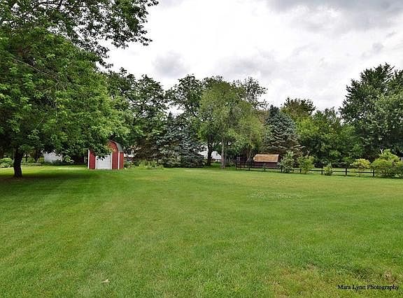 2nd image of 8S644 Bergman Dr