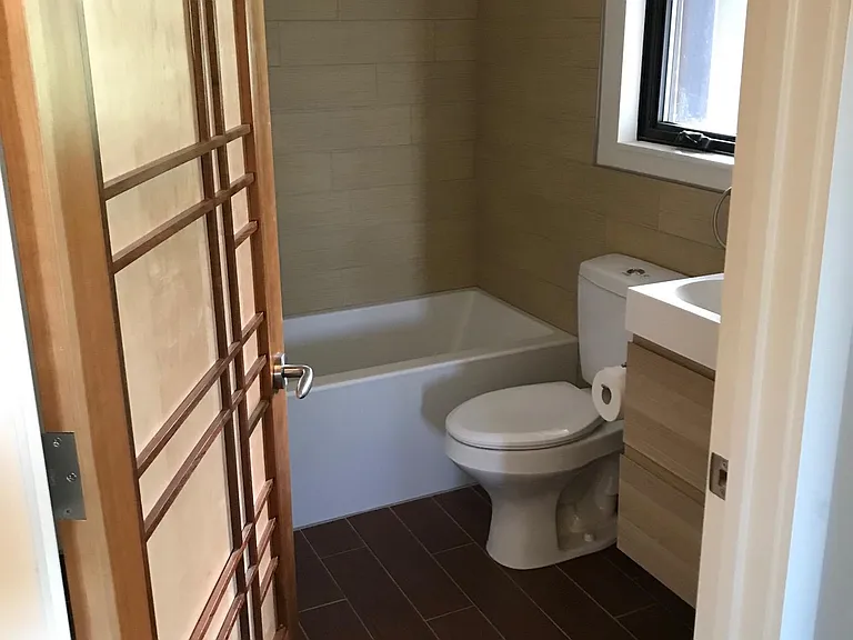 2nd bathroom