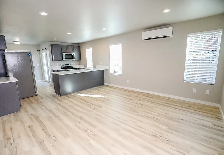 1107 E Decatur Ave #1 — Photo 2