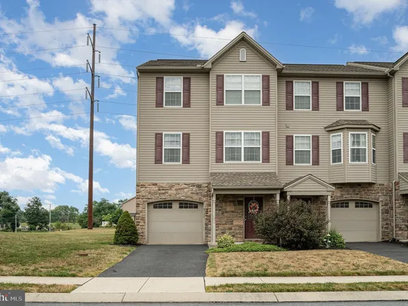 6120 Terry Davis Ct, Harrisburg, PA 17111