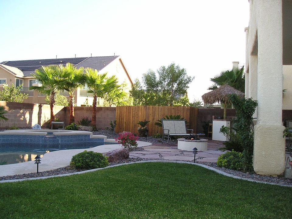 1st image of 10768 Vineyard Pass St