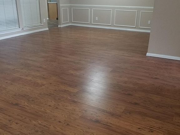 4th image of 6751 Big Springs Dr
