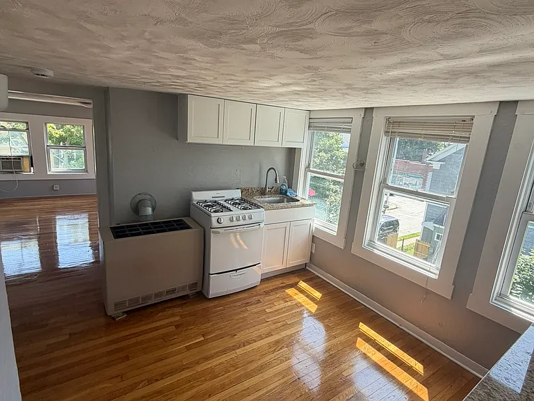 61 Chancery St #3 — Photo 8