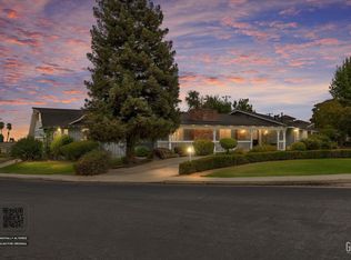 3641 Country Club Dr, Bakersfield, CA 93306