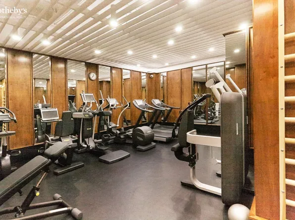 930 5th Avenue image 8 of 14