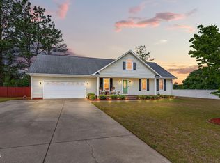 4552 Canasta Ct, Hope Mills, NC 28348