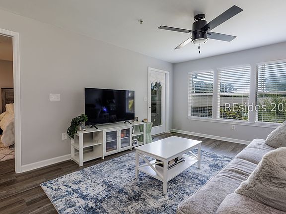 3rd image of 80 Paddle Boat Ln APT 822