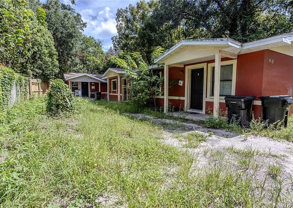 1st image of 918 NW 4TH PLACE