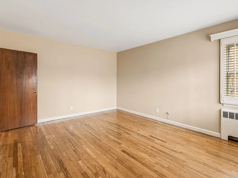 100 Lakeshore Dr — Photo 18