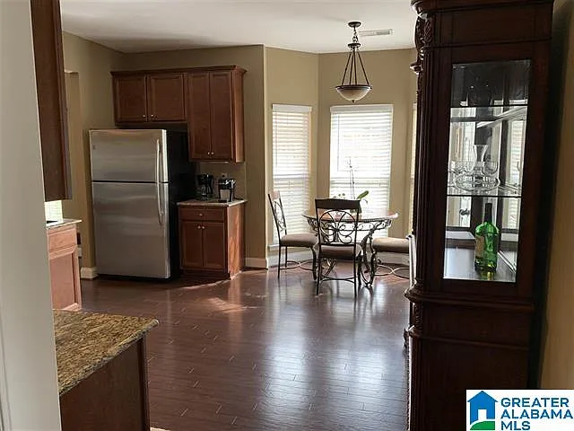 277 Creekside Ln — Photo 9