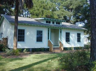 54 Cusabo Rd, Saint Helena Island, SC 29920