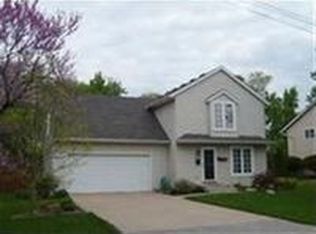 4711 28th Ave, Moline, IL 61265