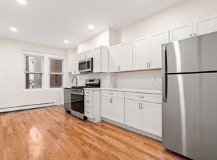 198 Salem St #2, Boston, MA 02113