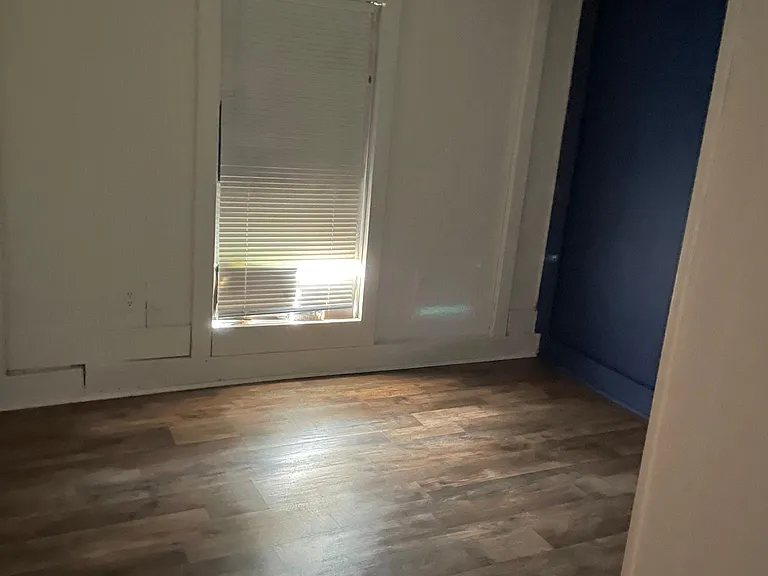 3302 Lake Dr — Photo 5