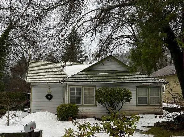 4429 Gleaves Ave, Dunsmuir, CA 96025