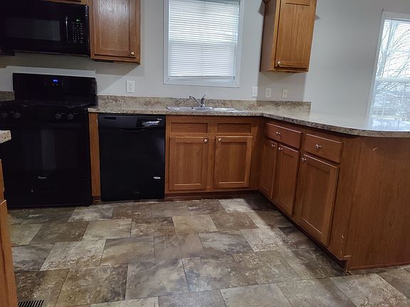 2nd image of 3951 Bentwood Cir W #364