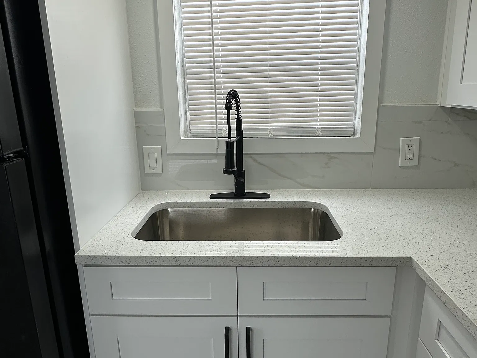 1 bed, 360 sqft, $1,050 — Photo 3