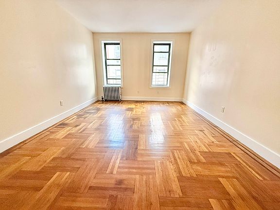 4th image of 60 Clarkson Ave APT 1N
