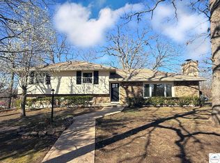 929 Elm Dr, Warsaw, MO 65355