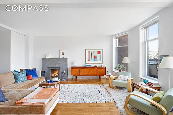 Sold by Compass | media 4