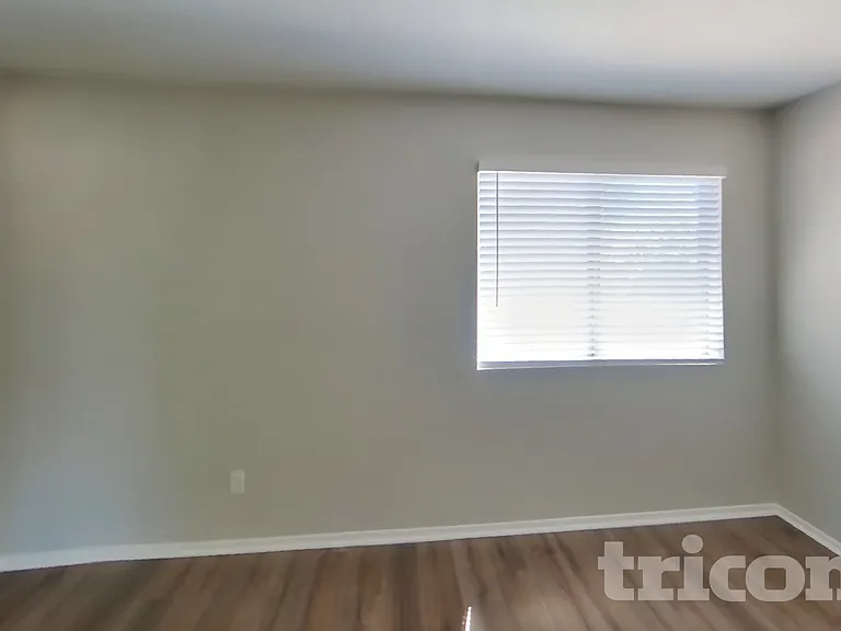 16191 N 157th Dr — Photo 11