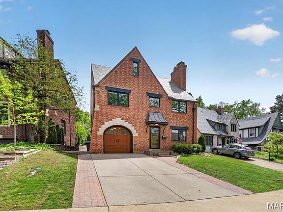 2nd image of 424 Oakley Dr
