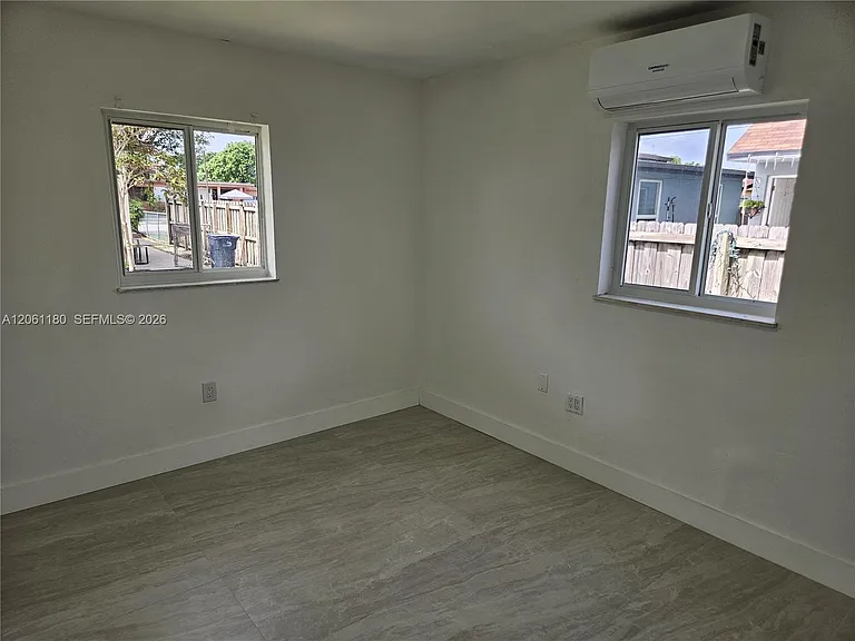 9415 SW 38th St #B — Photo 10