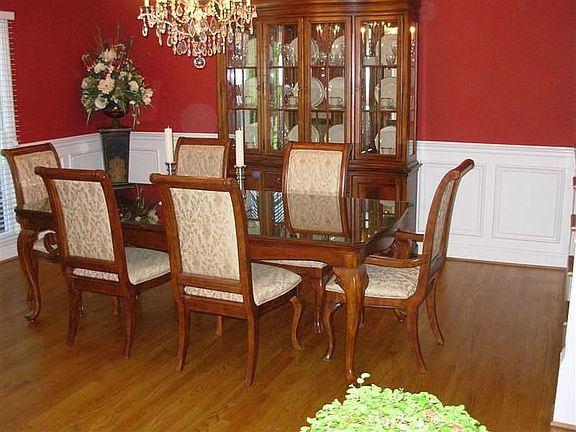 3rd image of 425 Liberty Dr