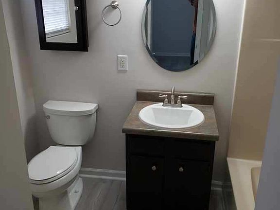 5th image of 4425 Lela Ave NE #1