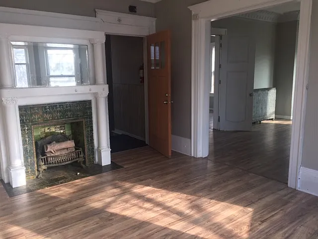 2365 S 7th St — Photo 7