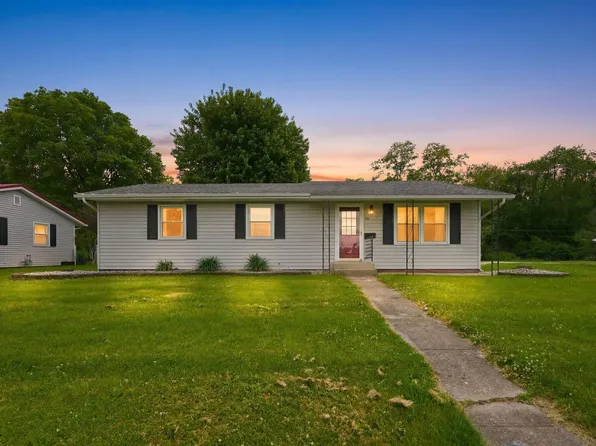 711 W 2nd St, Ligonier, IN 46767