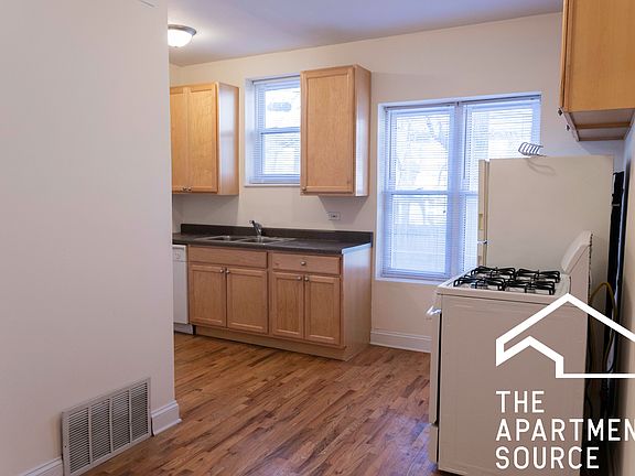 2nd image of 3525.5 N Broadway #1S
