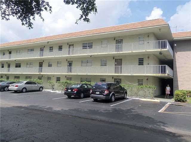 1st image of 611 S Us Highway 441 APT 3D