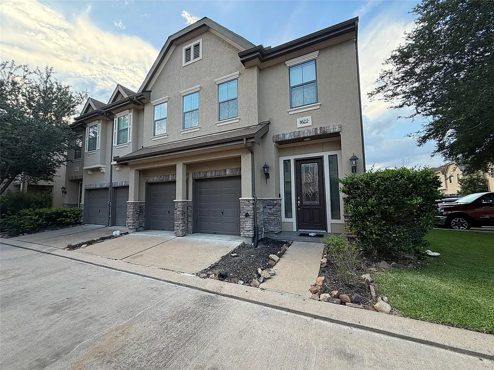 11602 Royal Oaks Xing