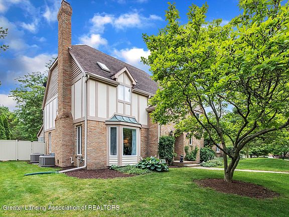 2nd image of 1106 Cambria Dr